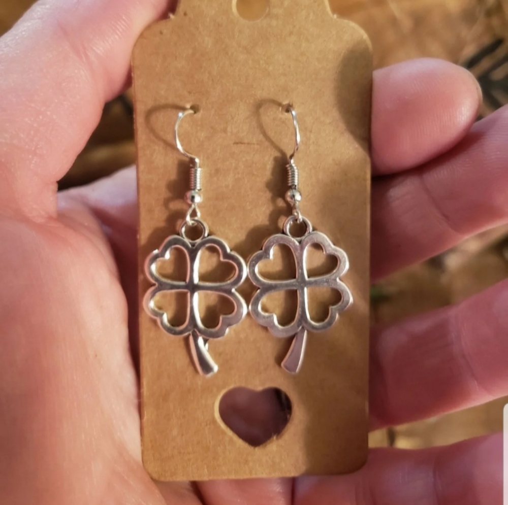 LUCKY ♣︎ Shamrock 4 Leaf CLOVER earrings ~St Patrick's day~Irish~Notre Dame Gear - Picture 6 of 10